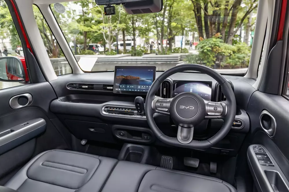 "Xe hộp diêm" BYD Racco ra mắt với giá niêm yết thấp nhất phân khúc nhưng giá lăn bánh lại cao nhất - Ảnh 5.