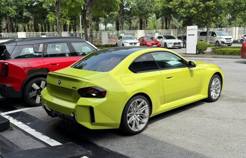 BMW M2 (2)