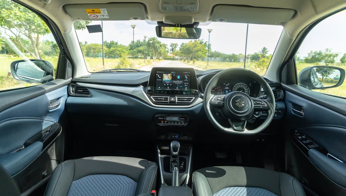 Lãng quên Honda SH, dân tình đổ xô săn đón ô tô ‘quốc dân’ mới của Suzuki giá 161 triệu đồng, rẻ hơn Hyundai Grand i10
