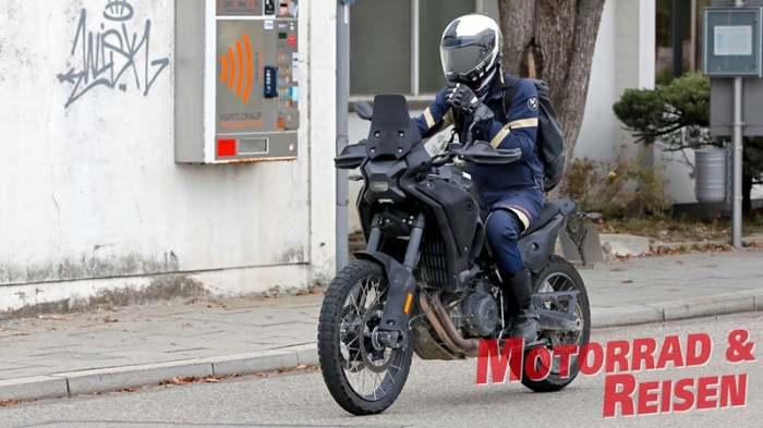 BMW F 650 GS front view