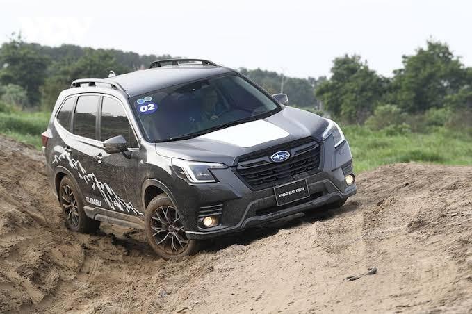 Subaru Forester off road.jpeg