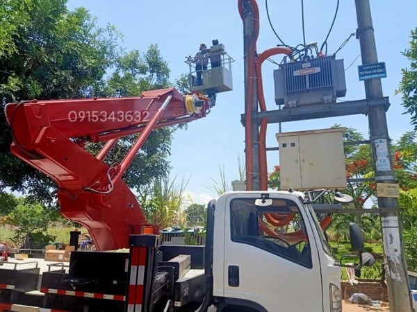 Công ty cổ phần xuất nhập khẩu phụ tùng ô tô tải và xe chuyên dụng Việt Trung