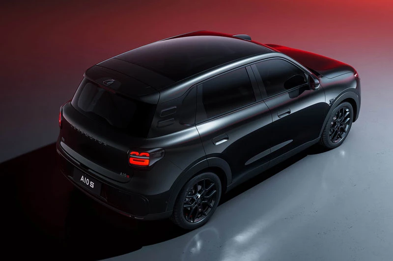 SUV đô thị công suất 122 mã lực, giá gần 360 triệu đồng - Hình 2