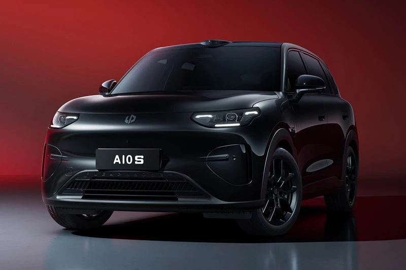 SUV đô thị công suất 122 mã lực, giá gần 360 triệu đồng - Hình 1