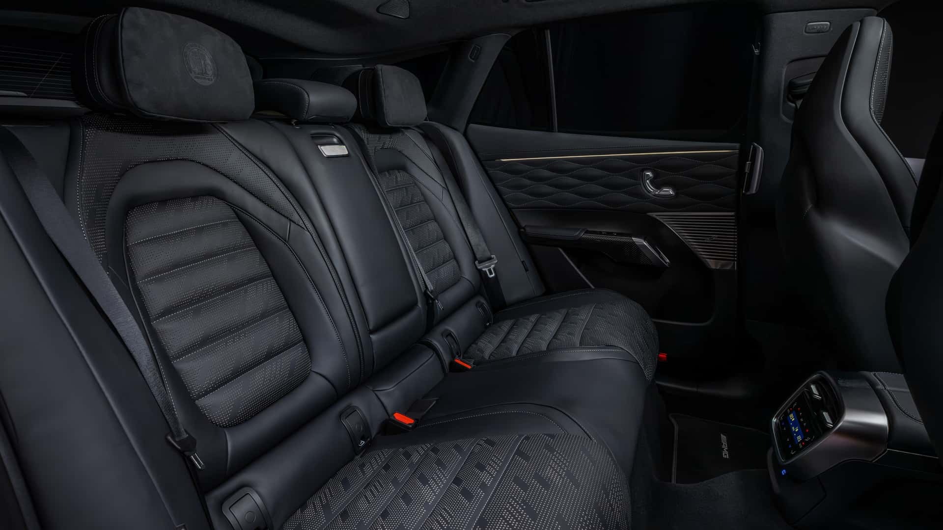 Mercedes-AMG GT thế hệ mới trình làng, kẻ khen người chê thiết kế xấu - 10