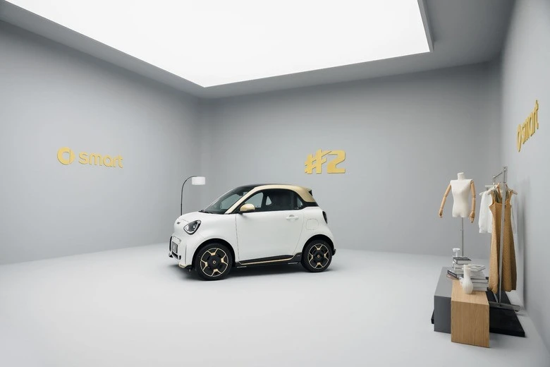 Xe điện mini có phạm vi hoạt động 290km trở lại, hứa hẹn hút khách trẻ tuổi - Hình 2