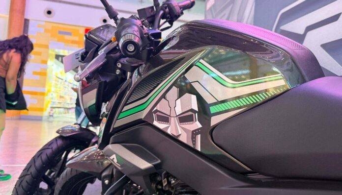 ‘Vua côn tay’ 125cc mới chính thức ra mắt: Giá 22,8 triệu đồng rẻ bằng nửa Yamaha Exciter, có ABS như Honda Winner R ảnh 3