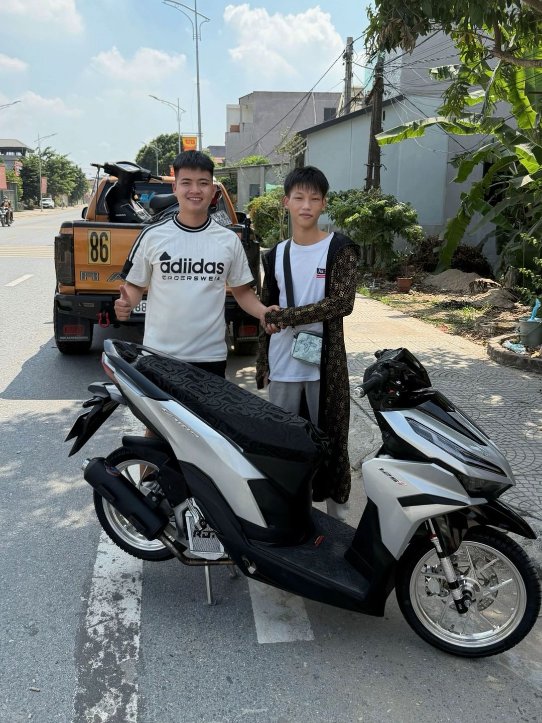 Car360 cover