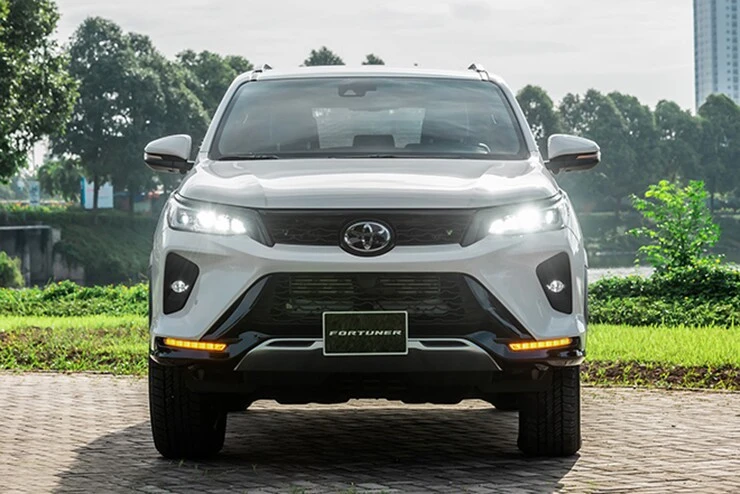 Chi tiết giá xe Toyota Fortuner 2026 lăn bánh và thông số kỹ thuật các phiên bản Legender - Hình 3