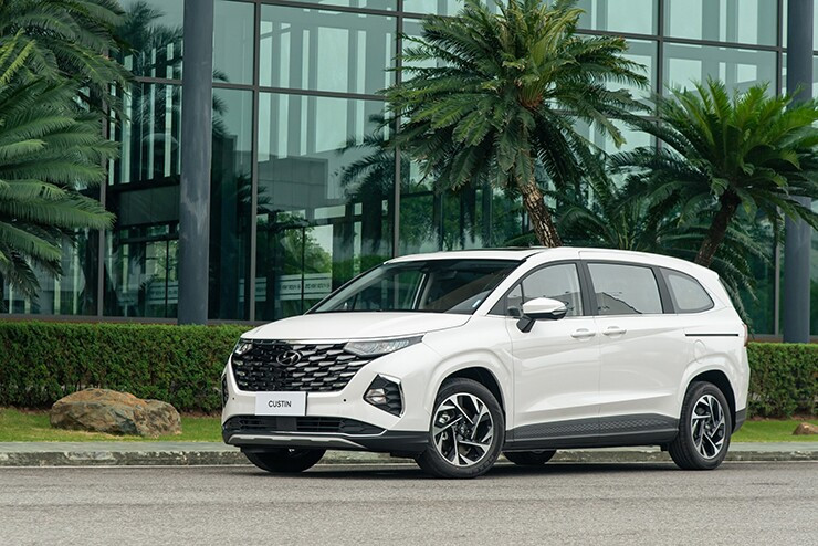 Hyundai Custin sở hữu thiết kế MPV lai SUV hiện đại