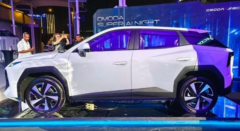 Omoda 4 EV còn được trang bị gói ADAS với 18 tính năng hỗ trợ lái.