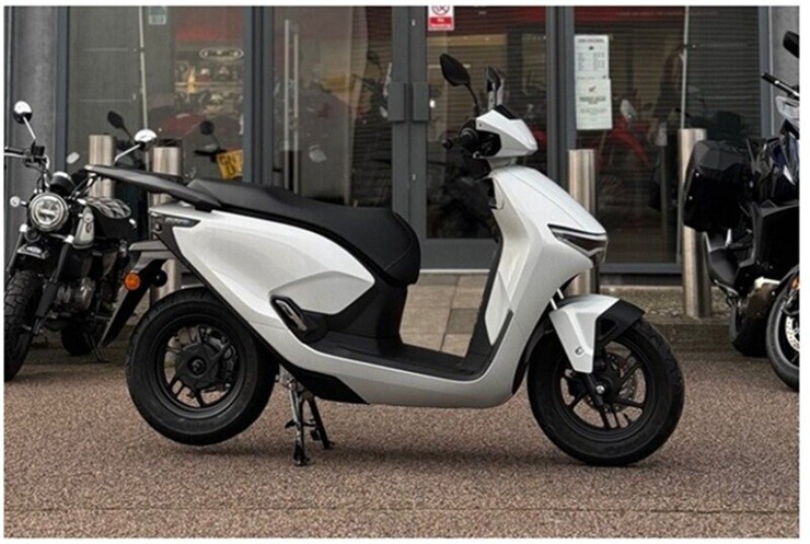 Bảng giá xe máy điện Honda tháng 8/2026: Đồng loạt thấp hơn giá đề xuất - 2