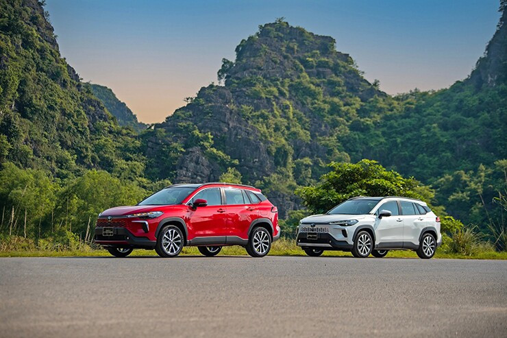 Giá xe Toyota Corolla Cross 2026 lăn bánh tháng 8/2026