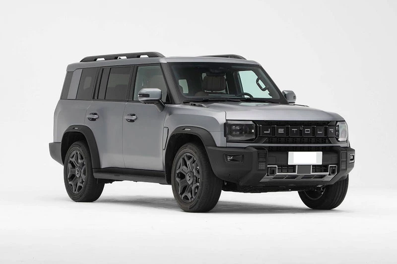 SUV địa hình dài hơn 4,8 mét, công suất 782 mã lực, giá từ 540 triệu đồng - Hình 1