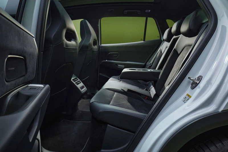 SUV chạy điện công suất 295 mã lực, phạm vi hoạt động 600km, giá hơn 1,2 tỷ đồng - Hình 7
