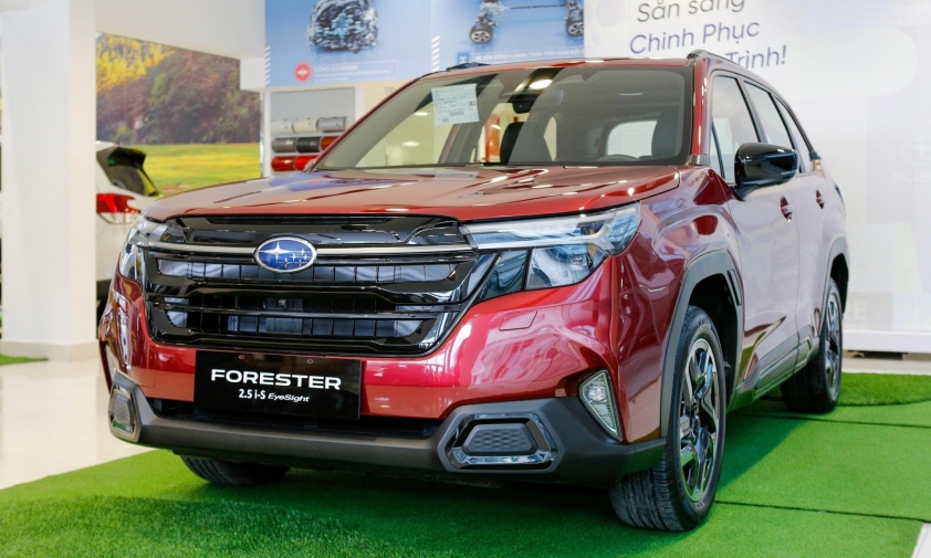Xả hàng tồn, Subaru Crosstrek giảm giá hơn 300 triệu đồng trong tháng 10/2026