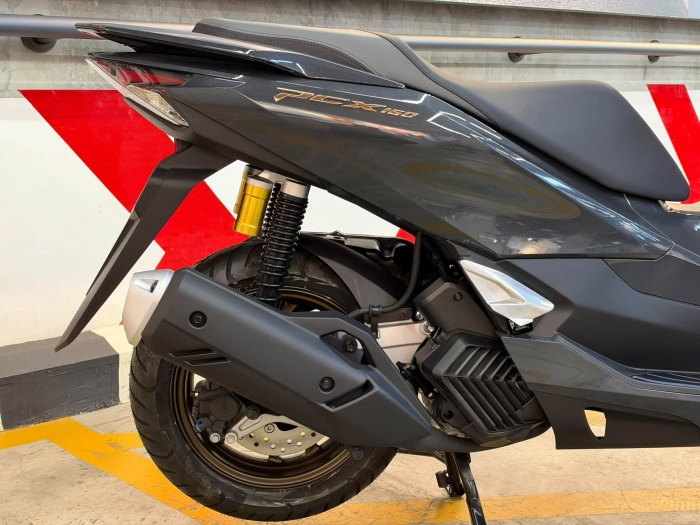 honda-pcx-160-12