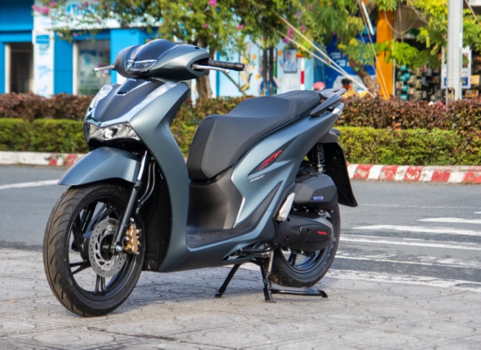Giá xăng dầu chiều nay 31/10: Xăng E5 RON 92 neo ở mức rẻ, E10 RON 95 còn gần đáy hơn, giá đầy bình các mẫu xe ga 125cc ảnh 3