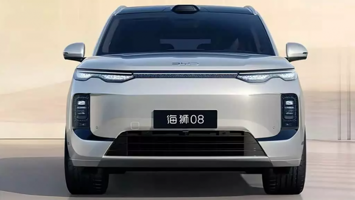 Sealion 08 kết hợp động cơ xăng 1.5L công suất 115 kW với mô-tơ điện 200 kW. Ảnh: BYD.