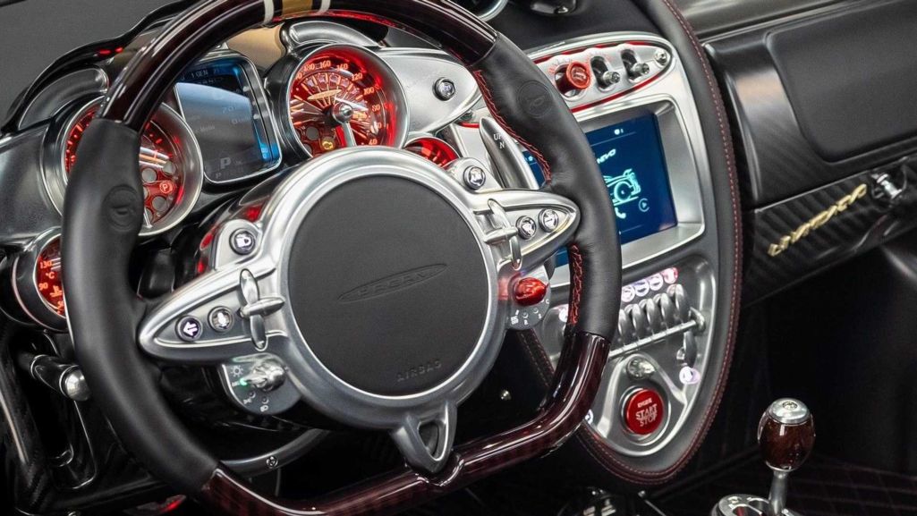 Vô-lăng Pagani
