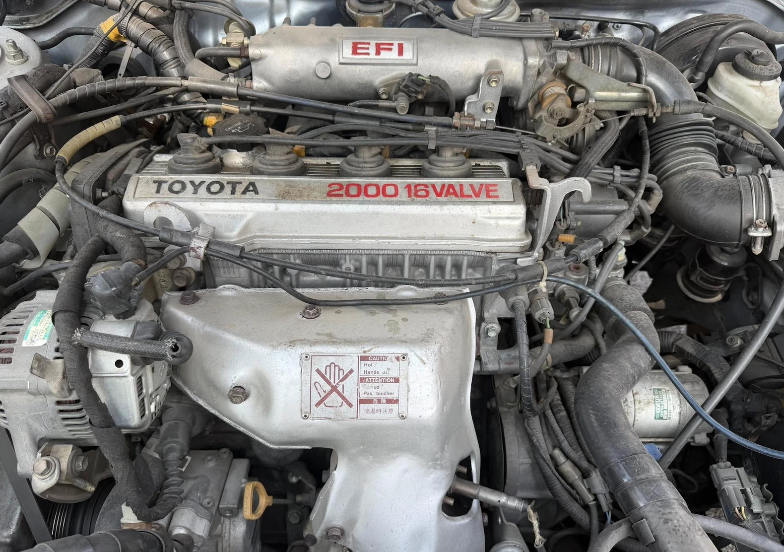 Bộ đôi Toyota Camry đời 1987-1989 được dọn về zin full đồ hãng - Hình 5
