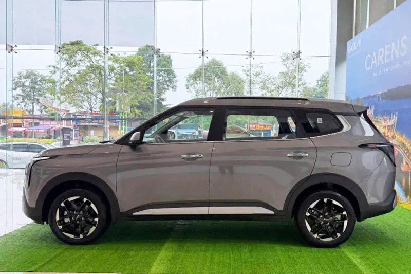 Chi tiết Kia Carens Clavis vừa ra mắt Việt Nam, giá từ 639 triệu đồng - Hình 2