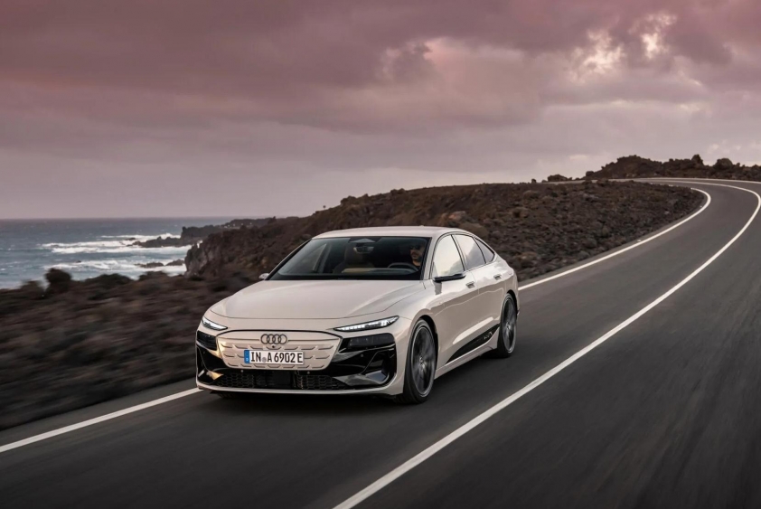 Audi-A6-Sportback-e-tron-performance.-923-3-2048x1536