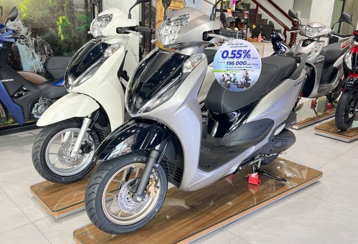 GIA-XE-HONDA-LEAD-2