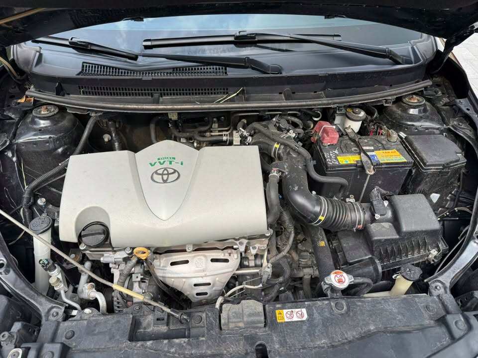 Toyota Vios số tự động thường là lựa chọn thuận tiện.