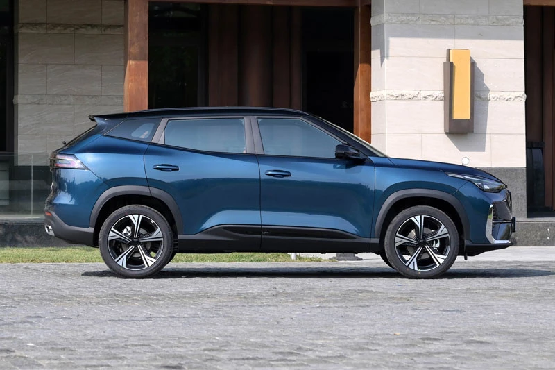 SUV hạng C công suất 181 mã lực, giá chưa tới 350 triệu đồng - Hình 5