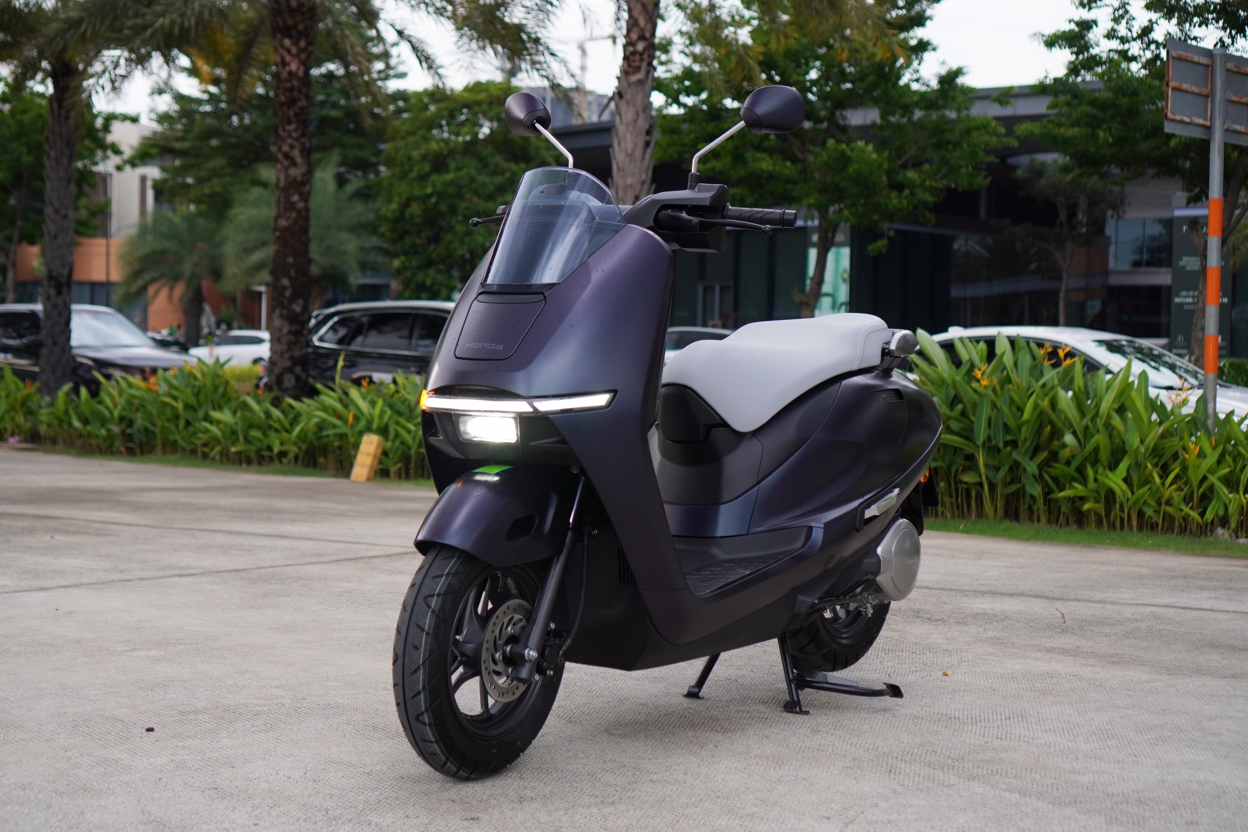 xe máy điện ảnh 3