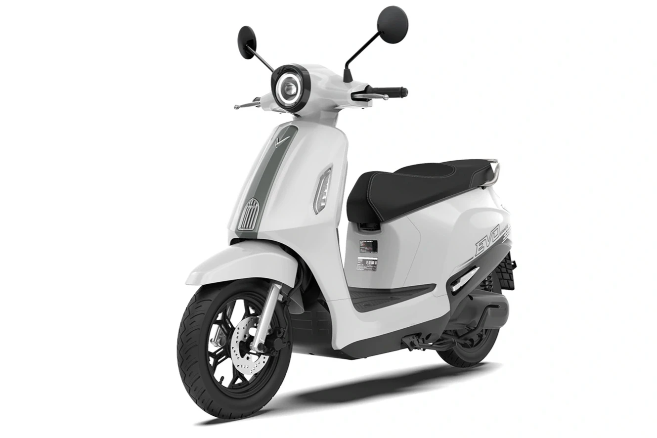 VinFast Evo Grand mới giá từ 25,9 triệu đồng, có hỗ trợ khởi hành ngang dốc - Hình 1
