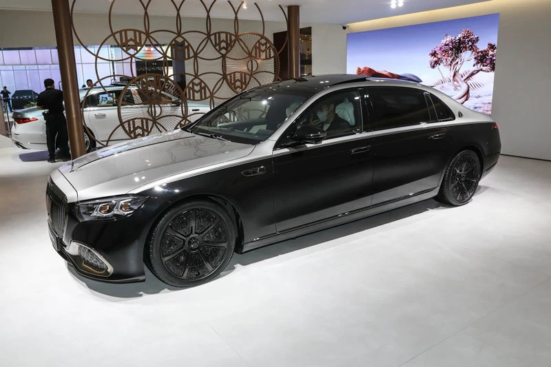 Mercedes-Maybach S-Class 2027 ra mắt, giá khởi điểm hơn 5,4 tỷ đồng - Hình 2
