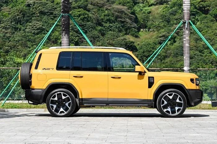 SUV địa hình công suất 449 mã lực, di chuyển 300km không cần đổ xăng, giá hơn 730 triệu đồng - Hình 2