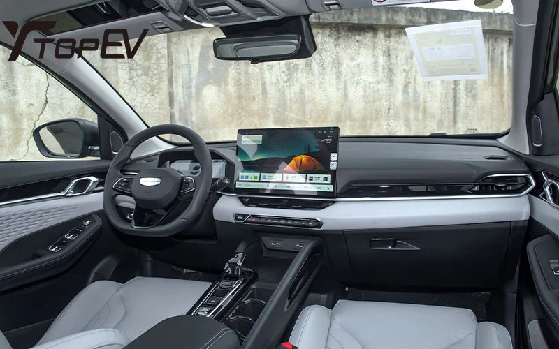 Geely Coolray 2027 khoang lái
