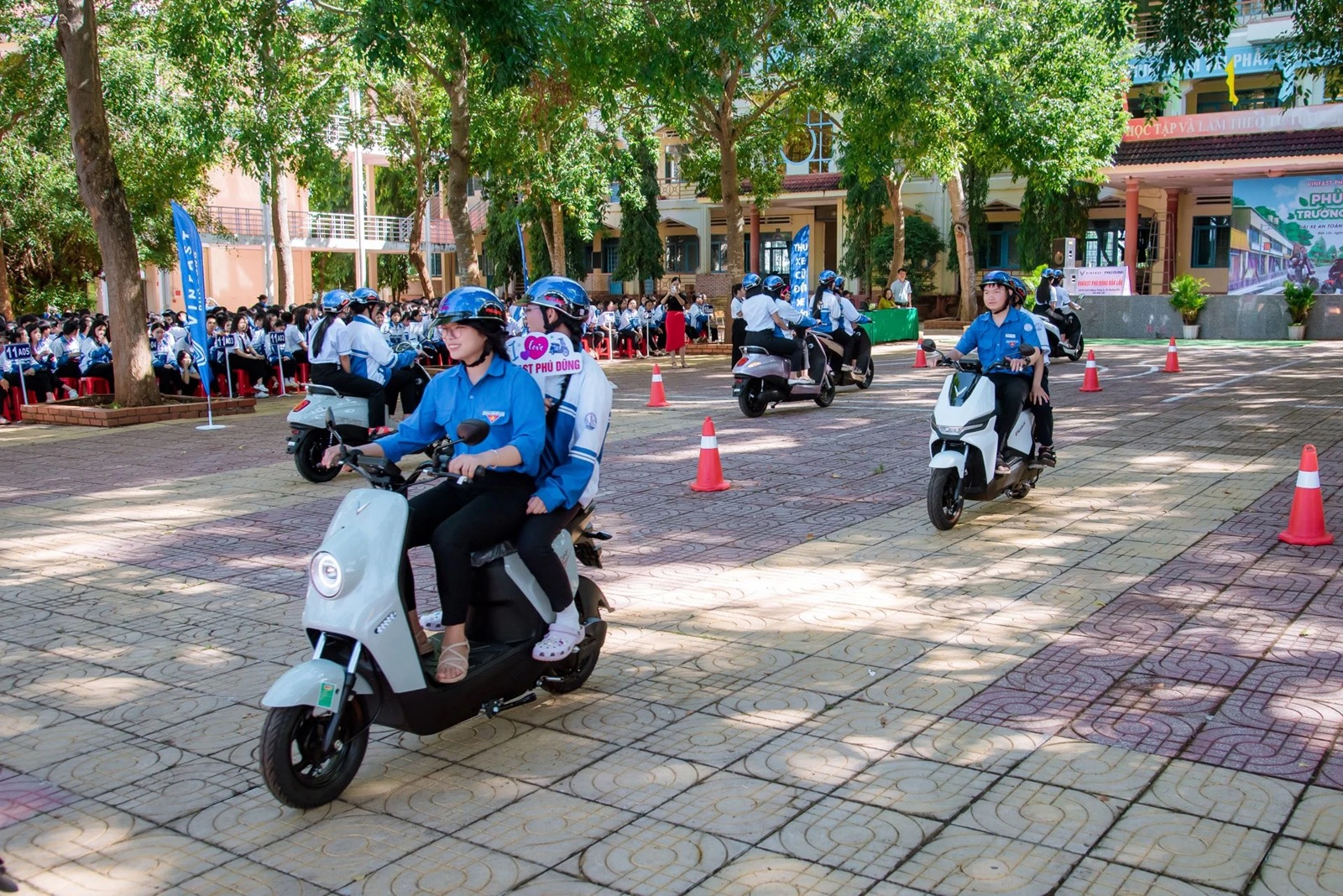 Car360 cover