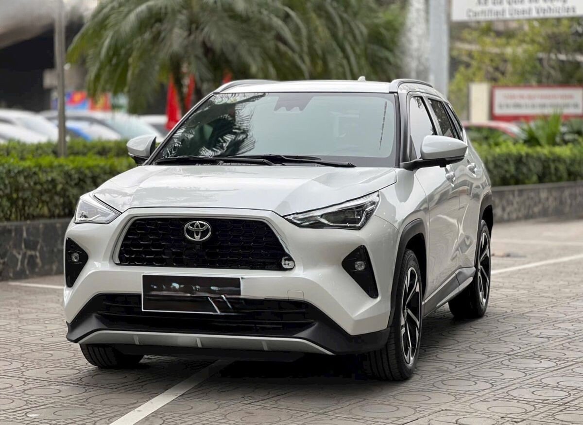 Ảnh thực tế một chiếc Toyota Yaris Cross được rao bán.