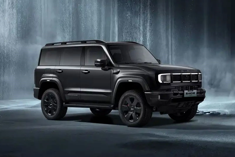 SUV địa hình thiết kế hầm hố, công suất 532 mã lực, giá 715 triệu đồng - Hình 1
