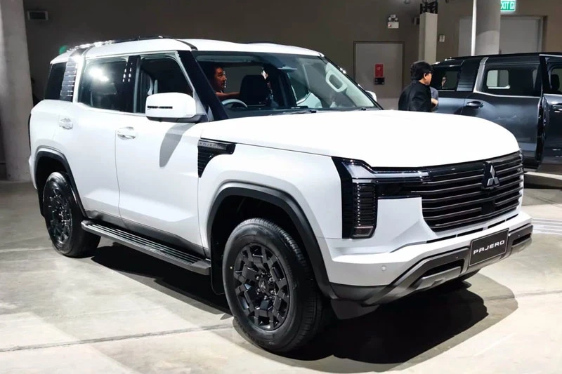 Mitsubishi Pajero 2027 ra mắt tại Đông Nam Á, giá hơn 1,1 tỷ đồng - Hình 1