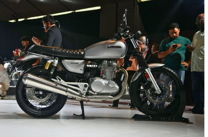 HONDA-CB500-3