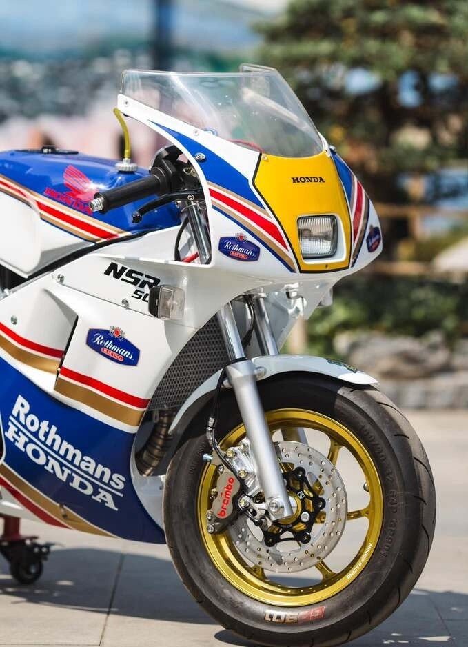 19-1792379076-honda-nsr50-rothmans-bien-ngu-quy-2-mo-to-50cc-duoc-phuc-che-cong-phu