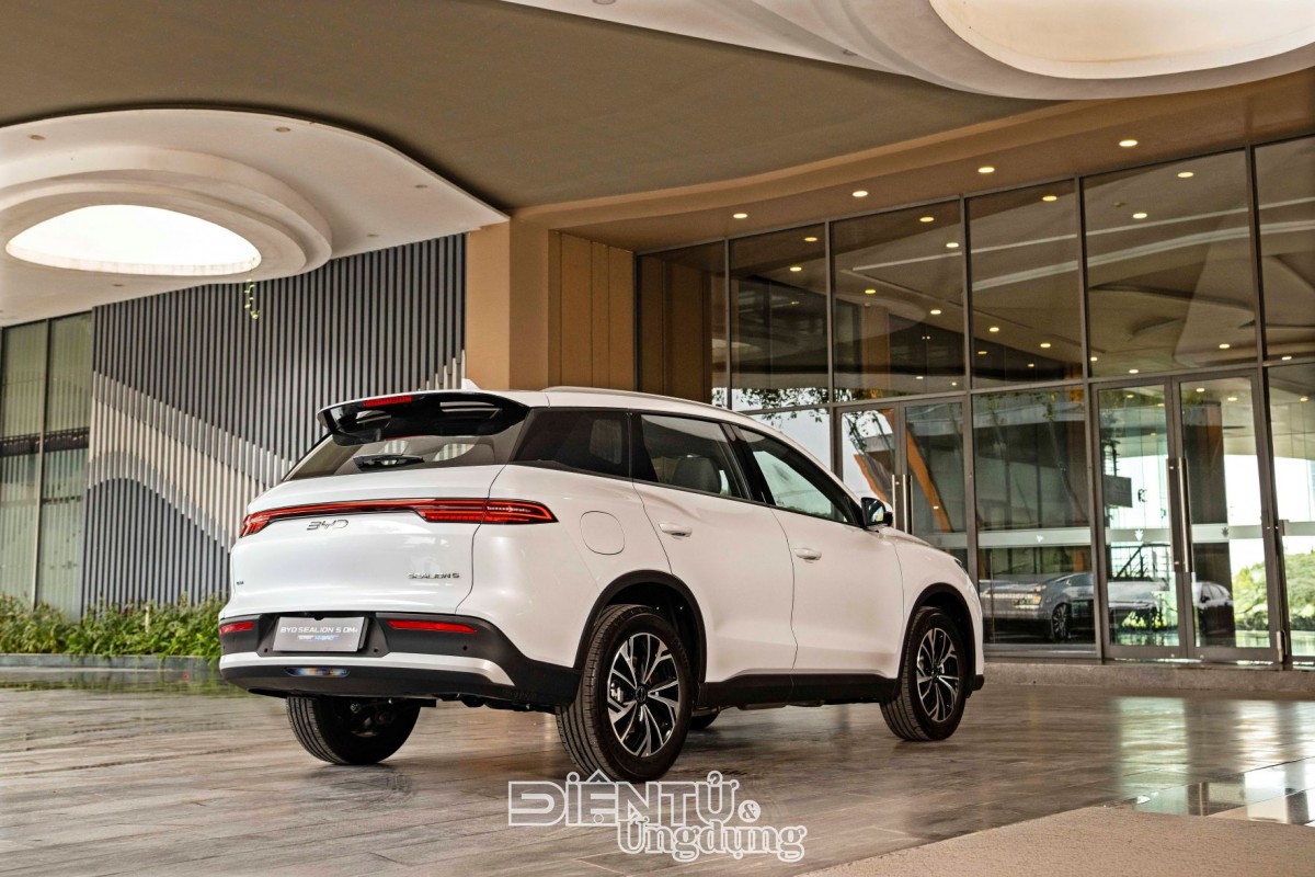 BYD Sealion 5 chính thức ra mắt