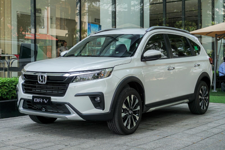 Honda BR-V nổi bật với động cơ 1.5L mạnh mẽ cùng gói công nghệ hỗ trợ lái Honda SENSING