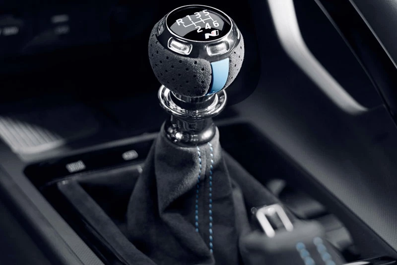 Hyundai Elantra N Monochrome ra mắt: Thiết kế thể thao, công suất 286 mã lực - Hình 6