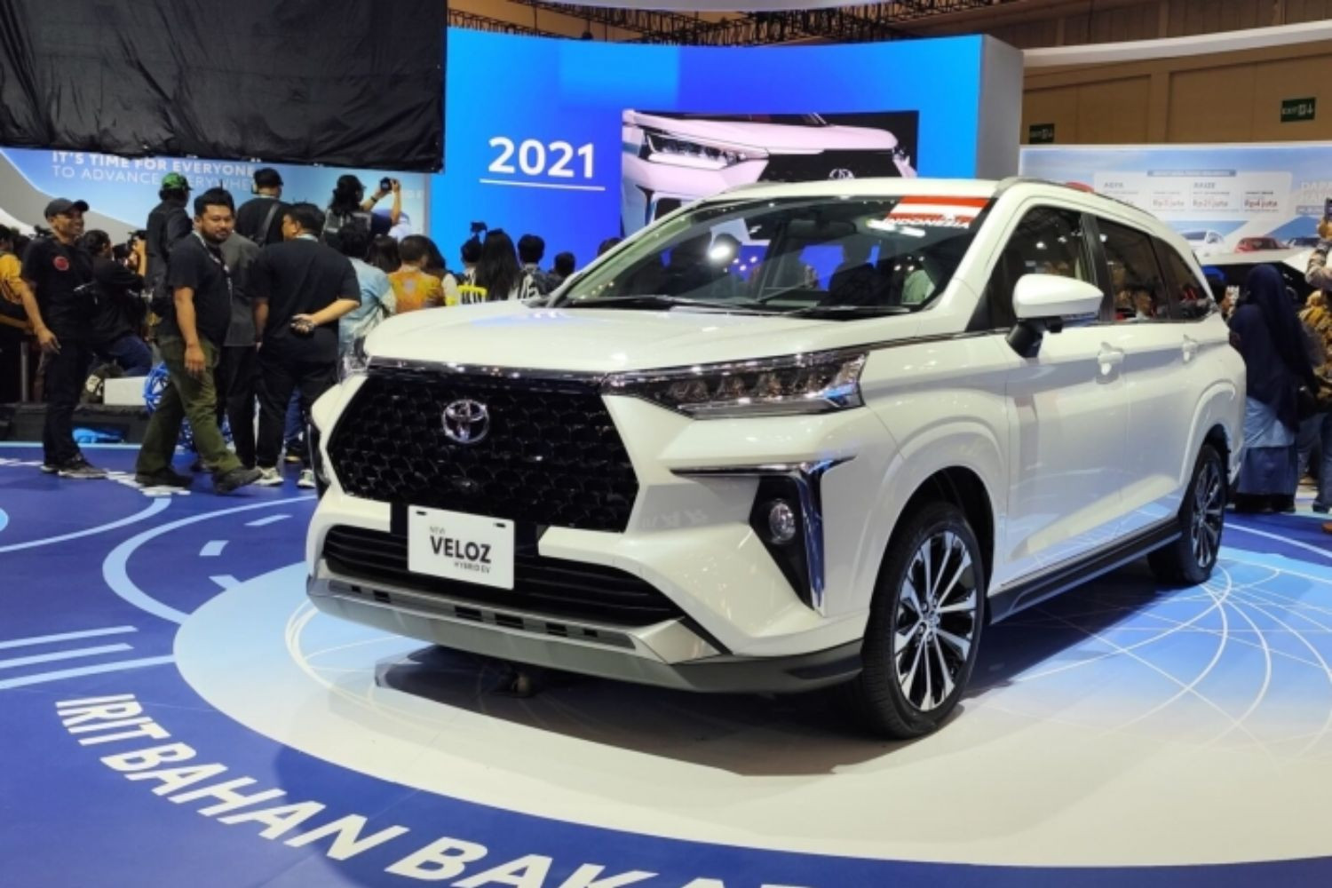 Toyota Veloz Hybrid