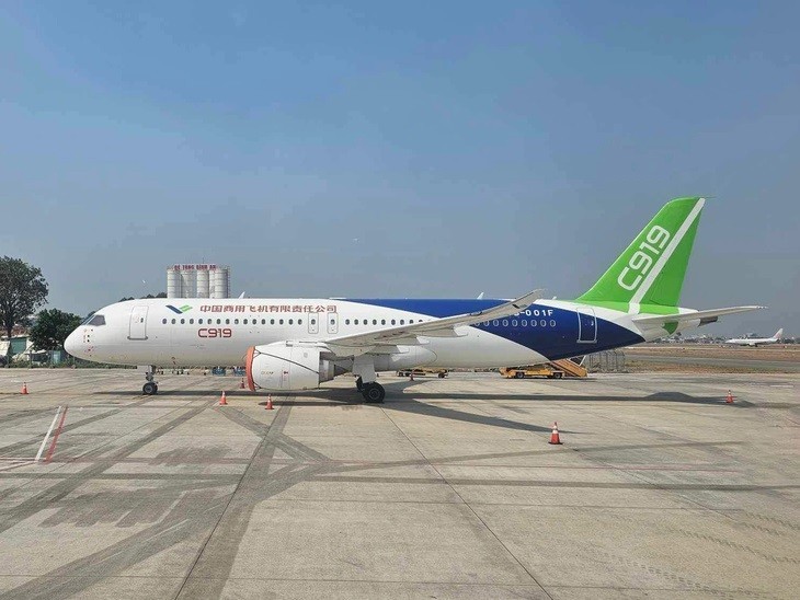 Máy bay C919 của Trung Quốc gặp khó trong cuộc đua với Boeing, Airbus