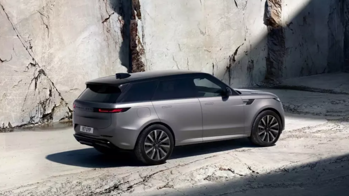 Range Rover Sport Electric hỗ trợ sạc nhanh DC công suất tối đa 350 kW. Ảnh: Jaguar Land Rover.