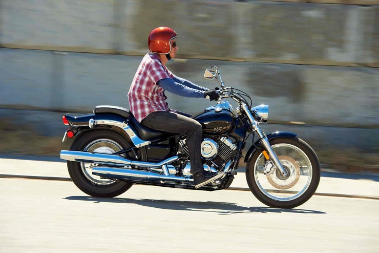 Yamaha V Star 650 là mẫu cruiser được nhiều người lựa chọn nhờ chiều cao yên thấp, kiểu dáng truyền thống. Ảnh: Total Motorcycle