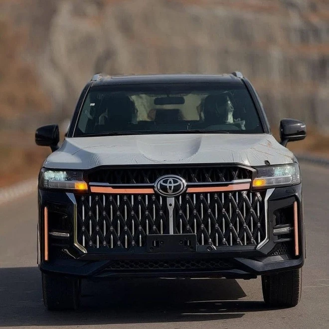 Toyota Land Cruiser 300 cũ biển ngũ quý 9 lột xác với bodykit đời 2026 - Hình 5