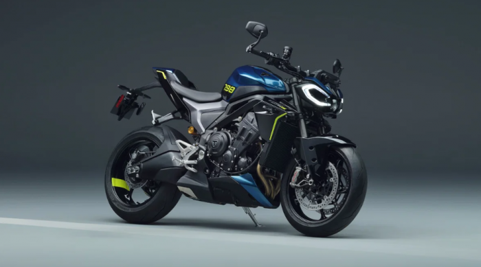 Triumph Street Triple 798 teaser